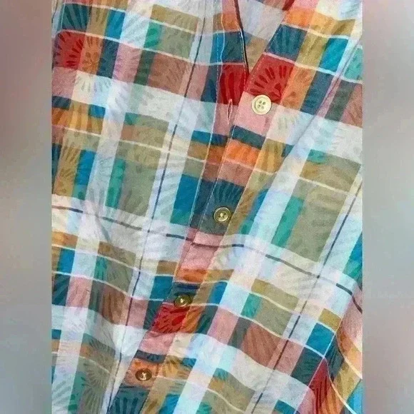 ❤️ 3/$15 Pastel Floral Plaid Collared Short Sleeve Button Up - Picture 4 of 6